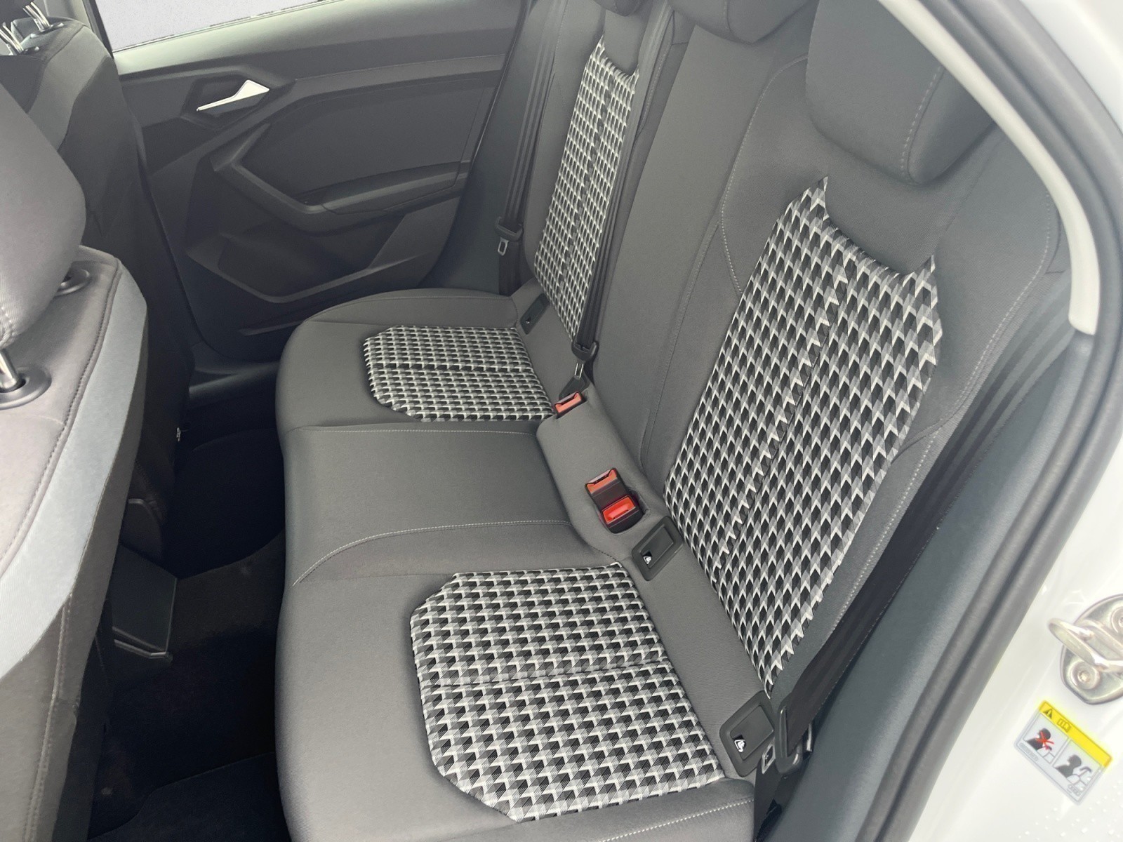 Audi - A1 Sportback S line 30 TFSI 85(116) kW(PS) S tronic