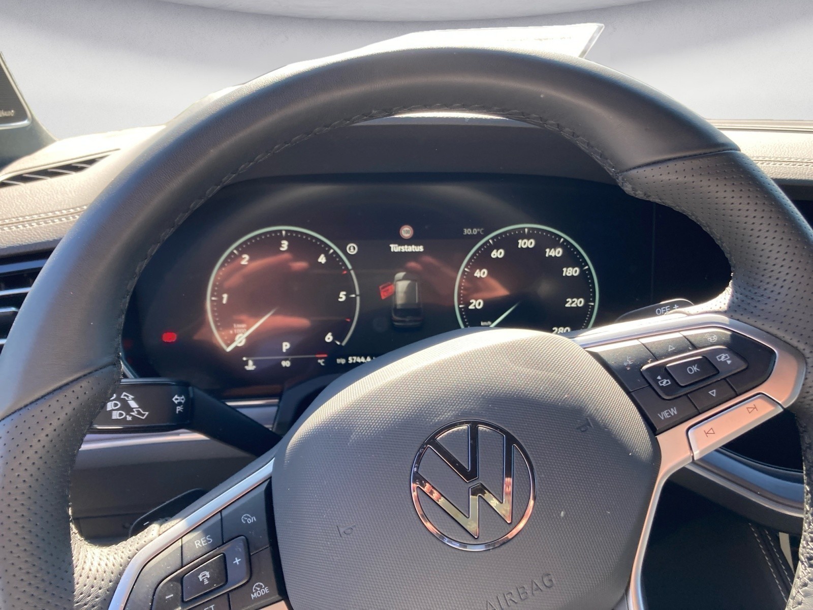 Volkswagen - Touareg