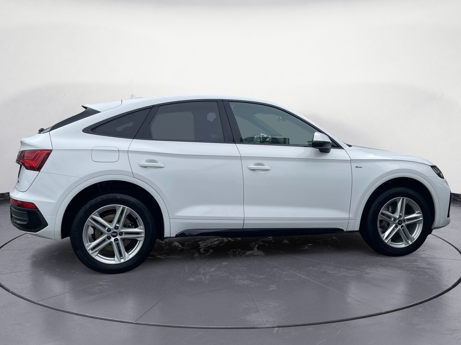 Audi - Q5 40 TDI Sportback quattro S tronic S line