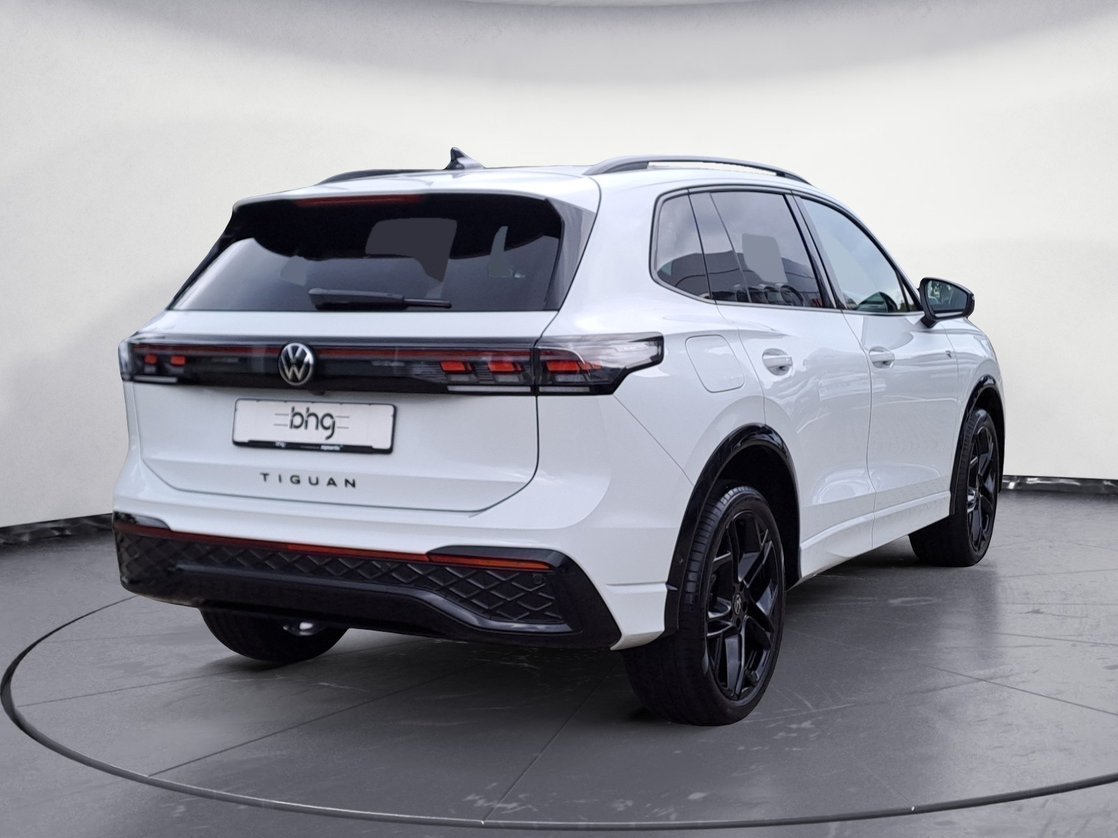 Volkswagen - Tiguan 2.0 TDI SCR 4MOTION DSG R-Line