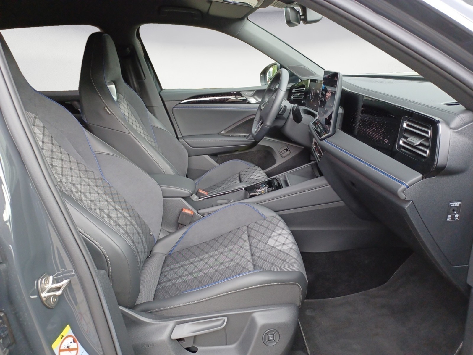 Volkswagen - Tiguan 2.0 TDI SCR 4MOTION DSG R-Line