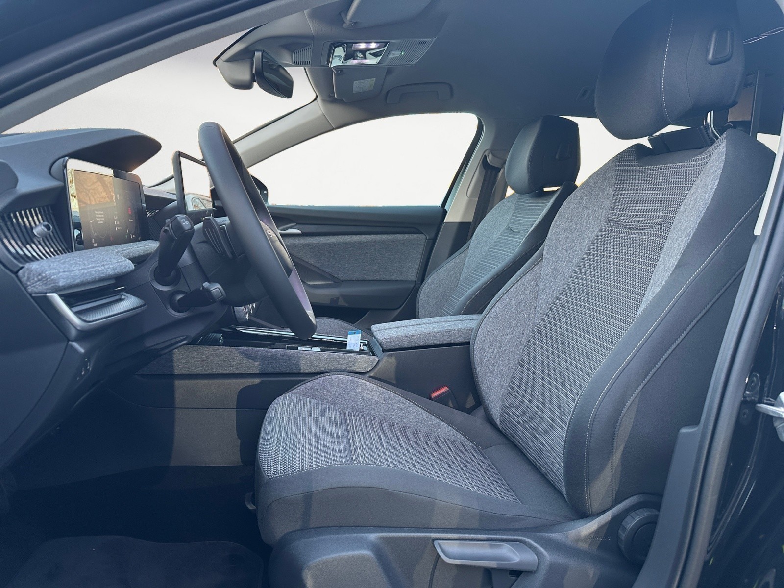 Skoda - Superb Combi Selection 2,0 TDI DSG AHK Matrix