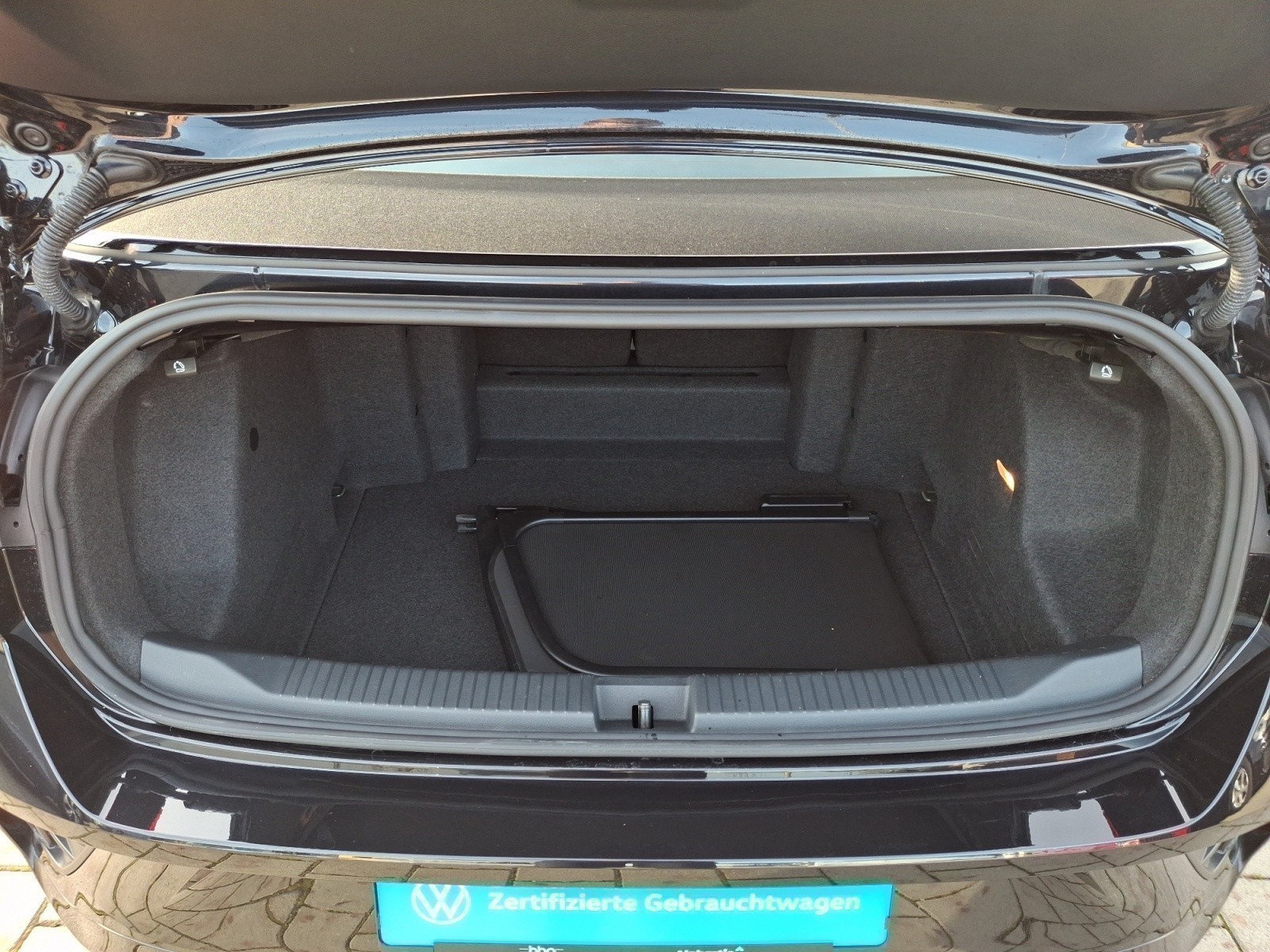 Volkswagen - T-Roc Cabriolet 1.5 TSI OPF DSG R-Line