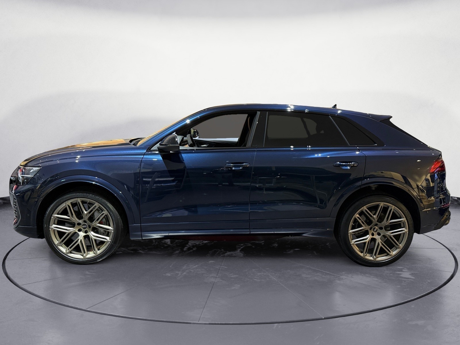 Audi - RS Q8 SUV performance tiptro nic