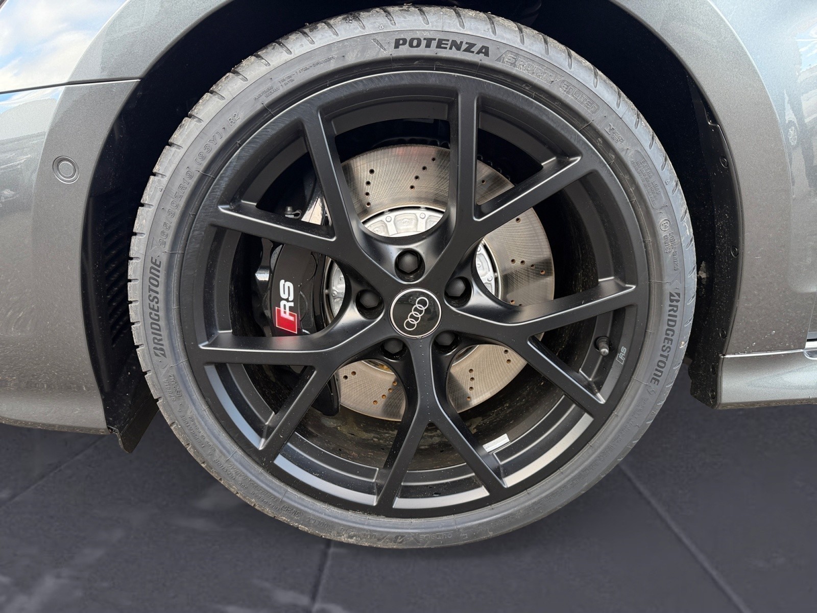 Audi - RS 3 Limousine  S tronic