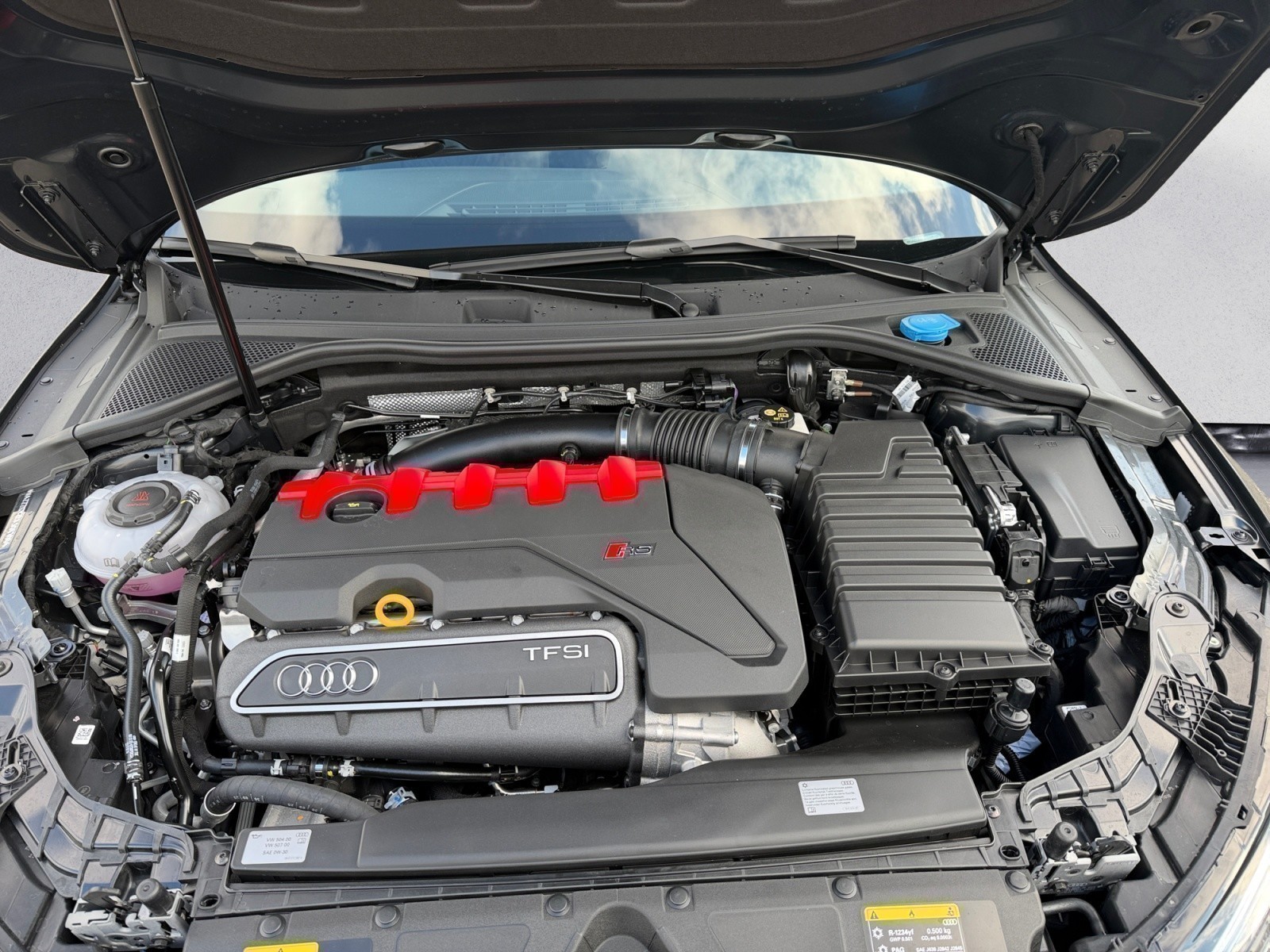 Audi - RS 3 Limousine  S tronic