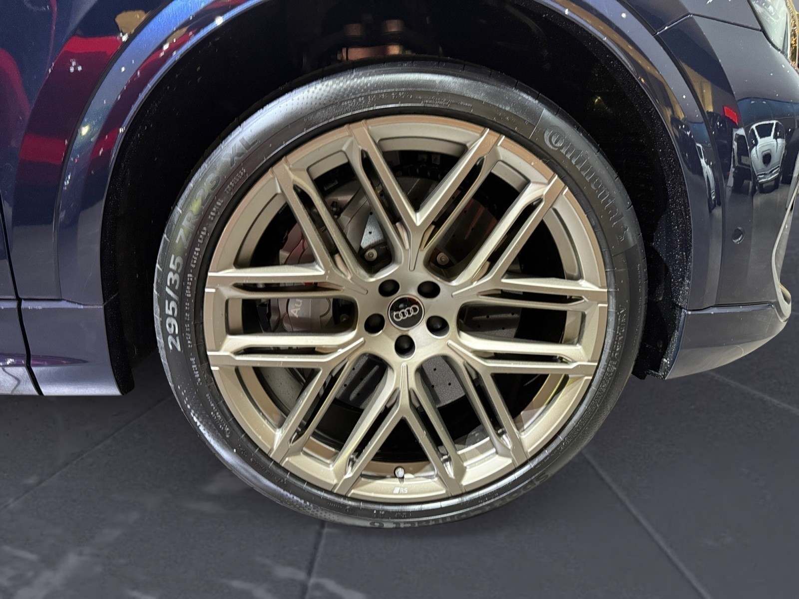 Audi - RS Q8 SUV performance tiptro nic