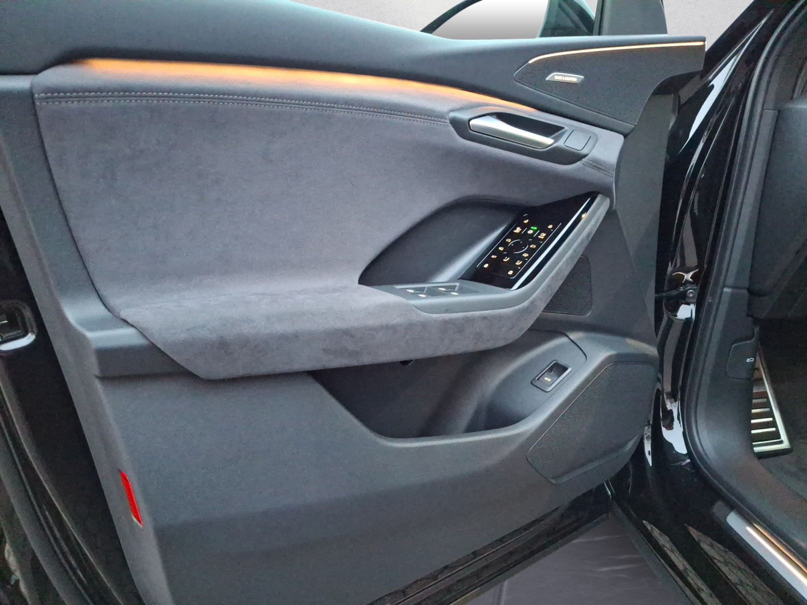 Audi - Q6 Sportback e-tron performance