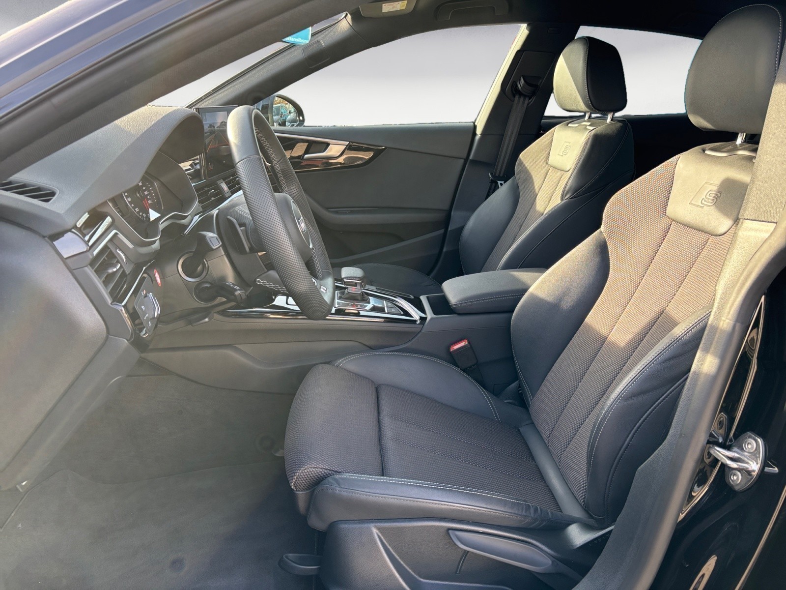 Audi - A5 Sportback S line 40 TFSI