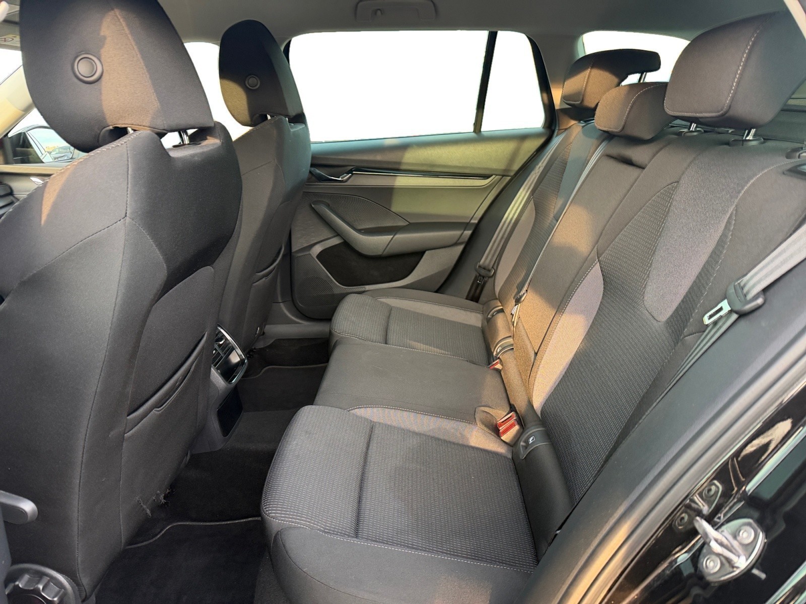 Skoda - Octavia Combi 1.4 TSI iV DSG Ambition