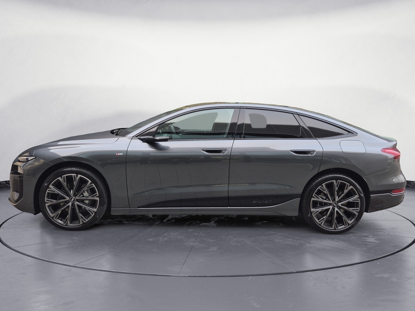 Audi - A6 Sportback e-tron quattro