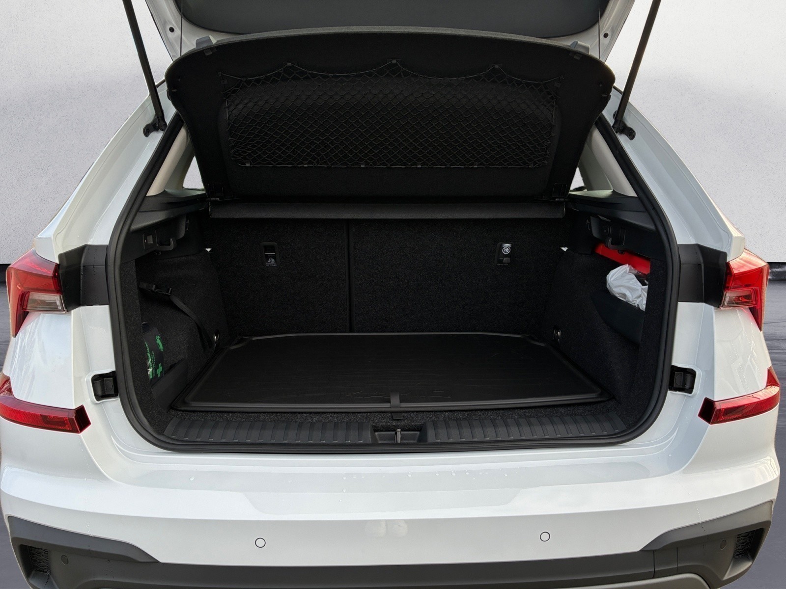 Skoda - Kamiq Tour 1,5 TSI 7-Gang-DSG