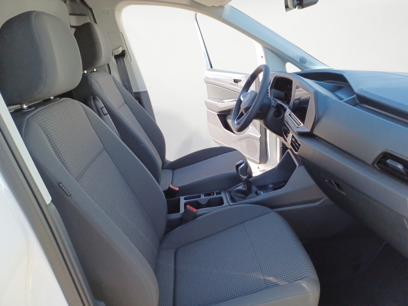 Volkswagen - Caddy Cargo Maxi 2,0 l TDI EU6 SCR 4MOTION 4MOTION 6-Gang Radst. 2970 mm