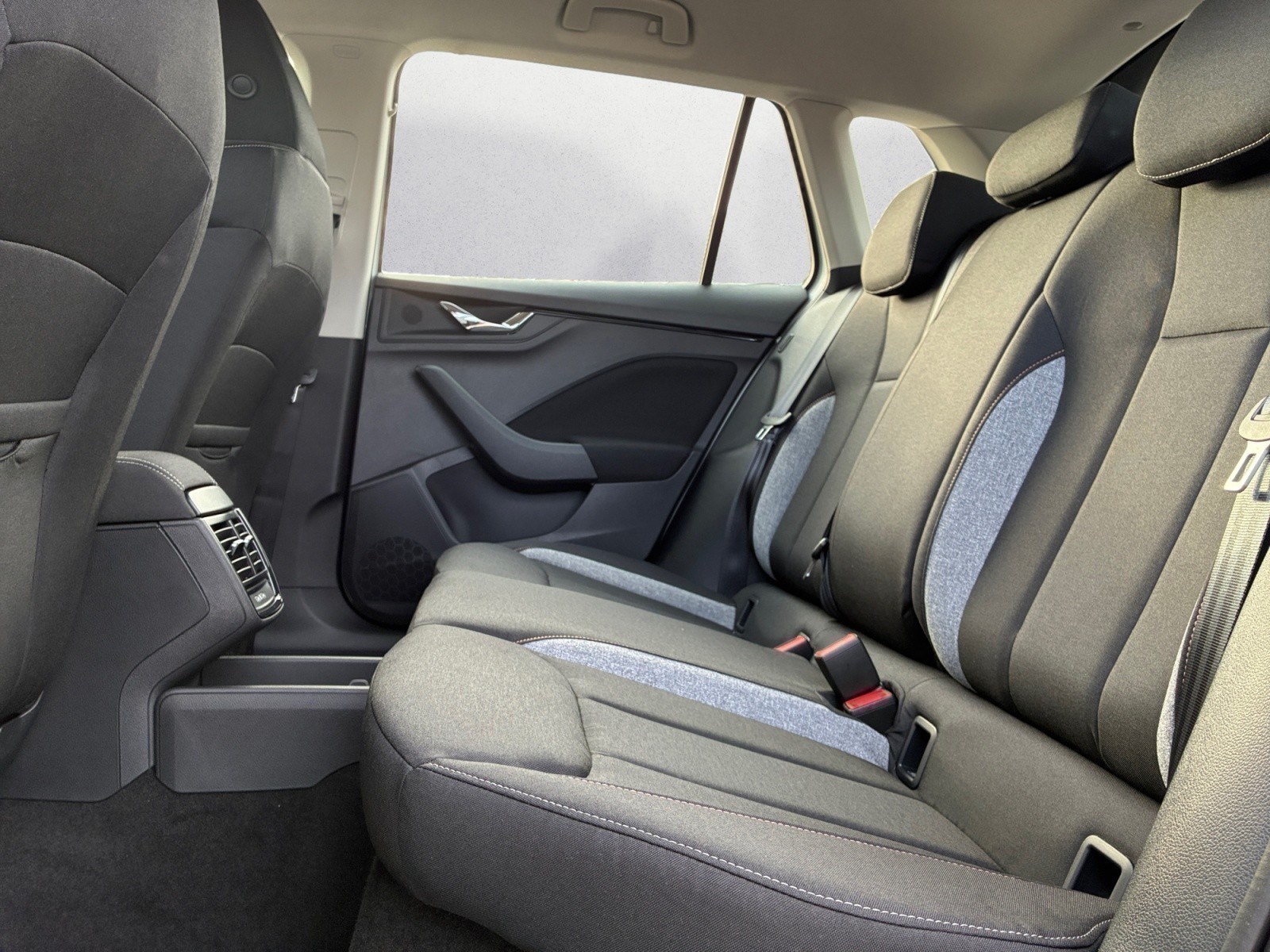 Skoda - Kamiq Tour 1,5 TSI 7-Gang-DSG