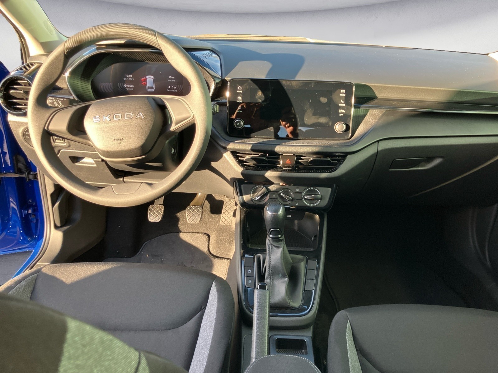 Skoda - Fabia Essence 1,0 MPI 5-Gang-Schaltgetriebe