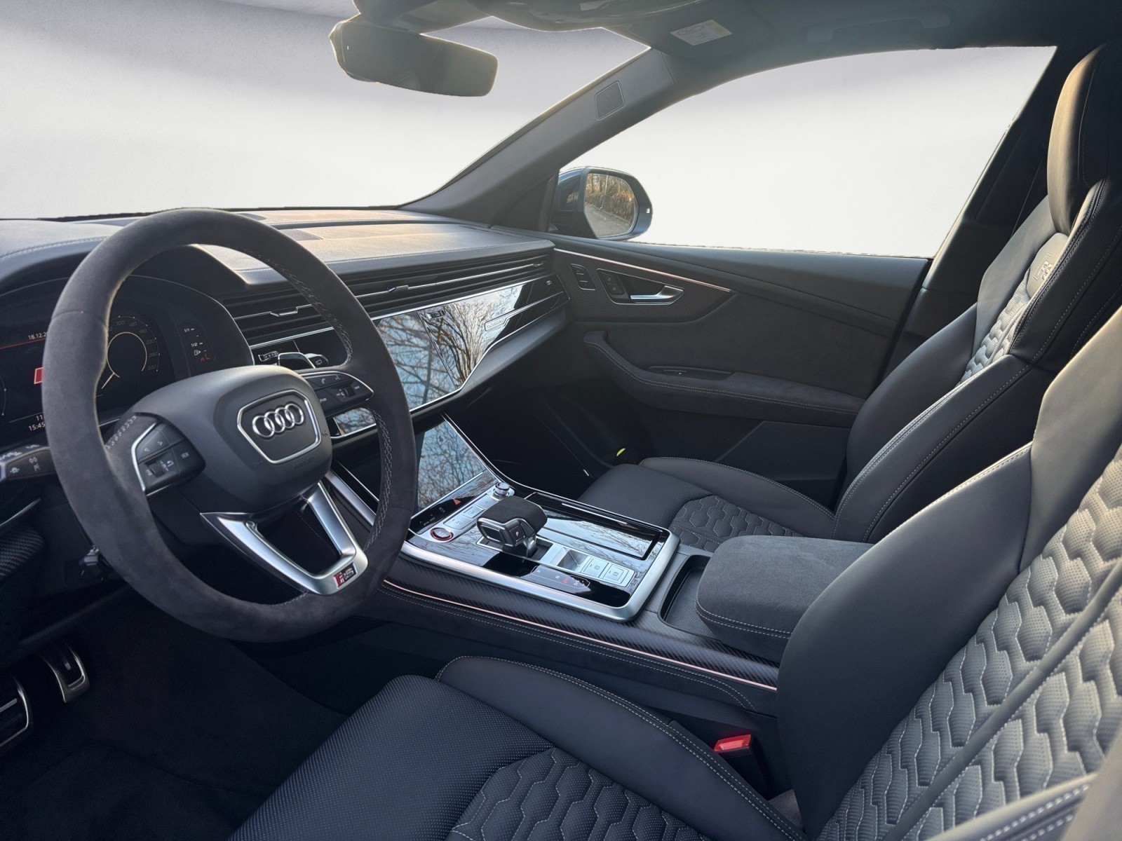 Audi - RS Q8 SUV performance tiptro nic