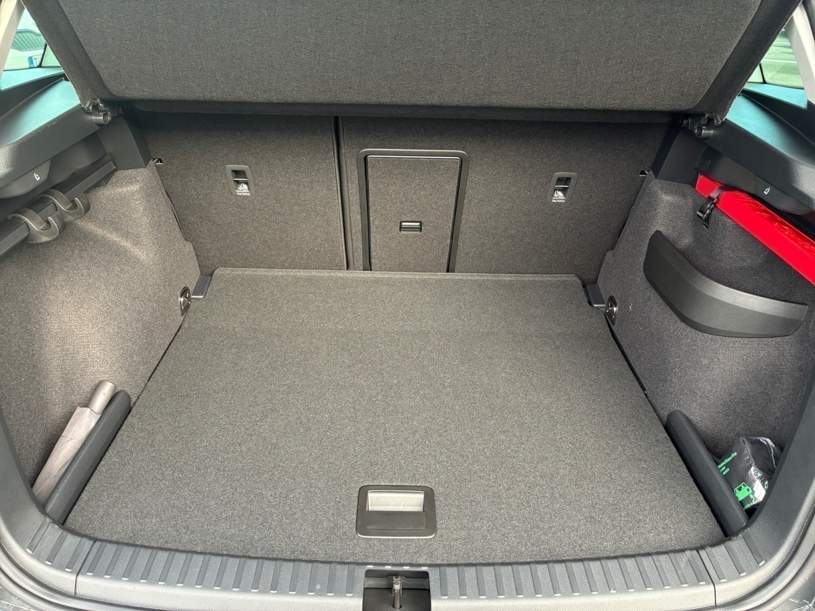 Skoda - Karoq Tour 1,5 TSI 7-Gang-DSG