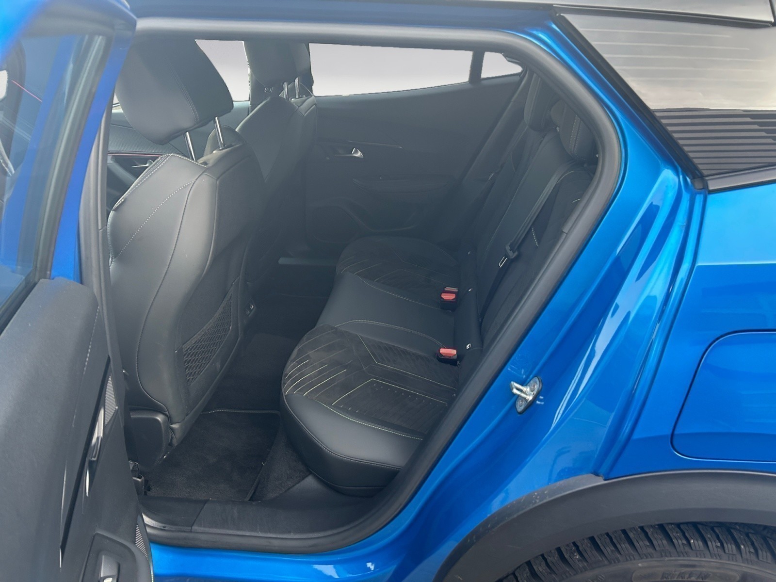 Peugeot - 2008 BlueHDi 130 GT