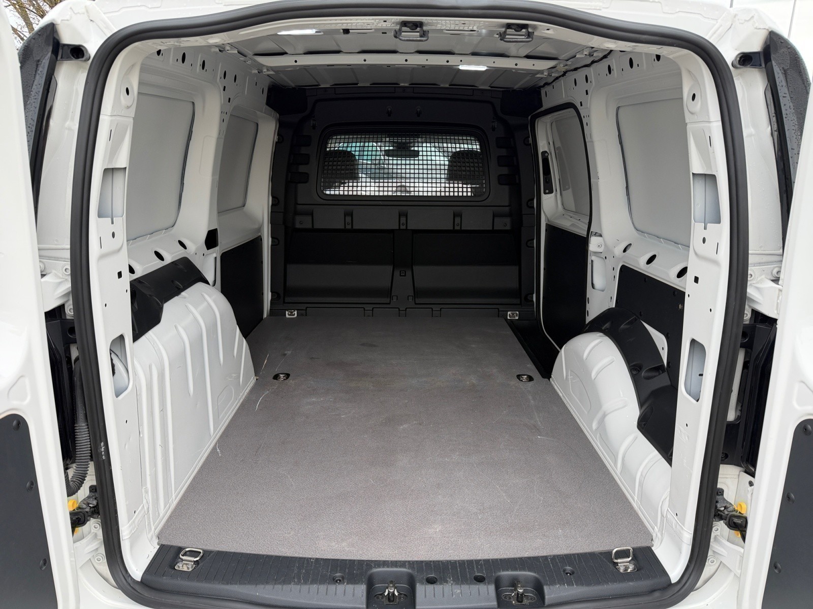 Volkswagen - Caddy Cargo 1.5 TSI Maxi