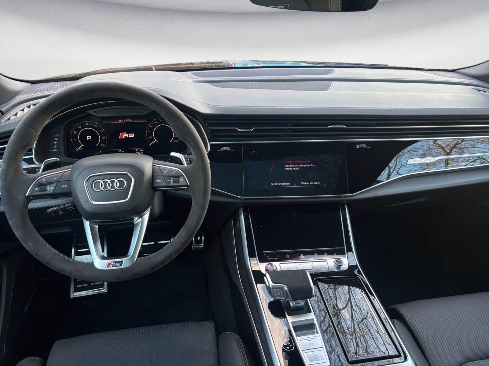 Audi - RS Q8 SUV performance tiptro nic