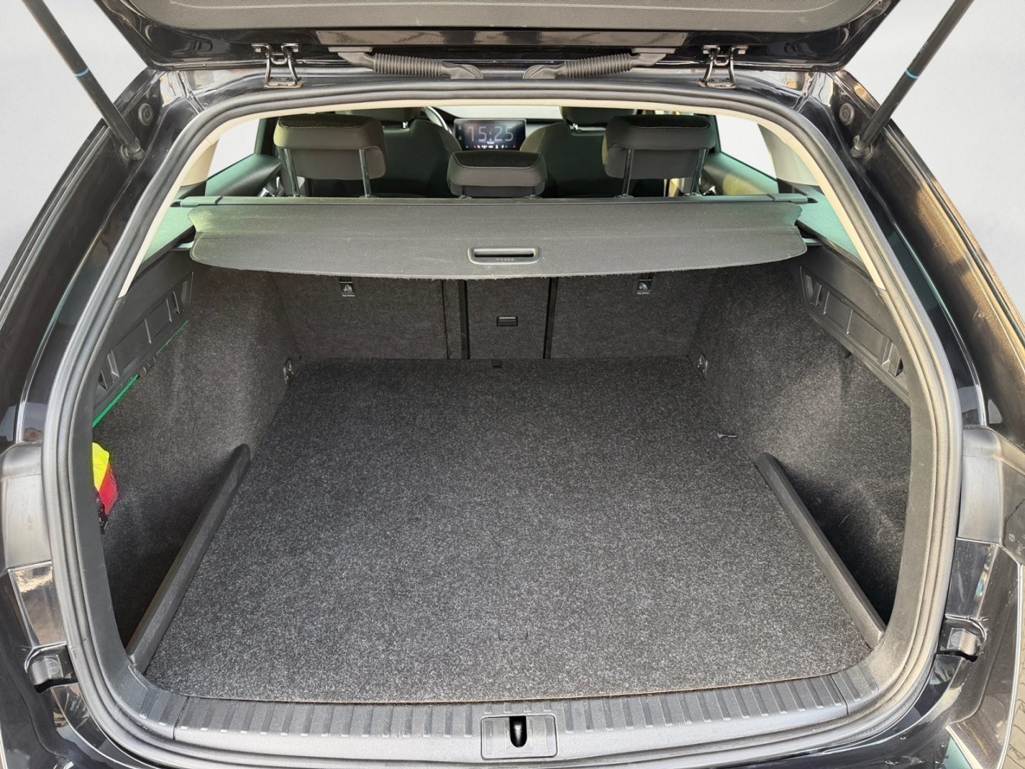 Skoda - Octavia Combi 1.4 TSI iV DSG Ambition