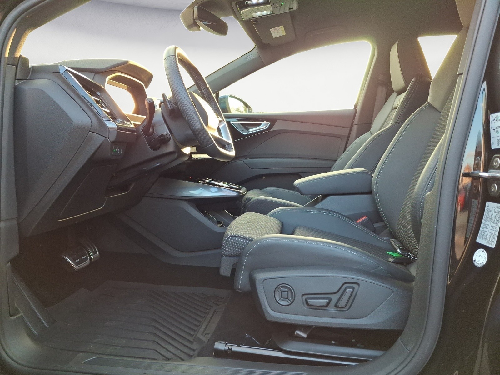 Audi - Q4 e-tron 55 quattro