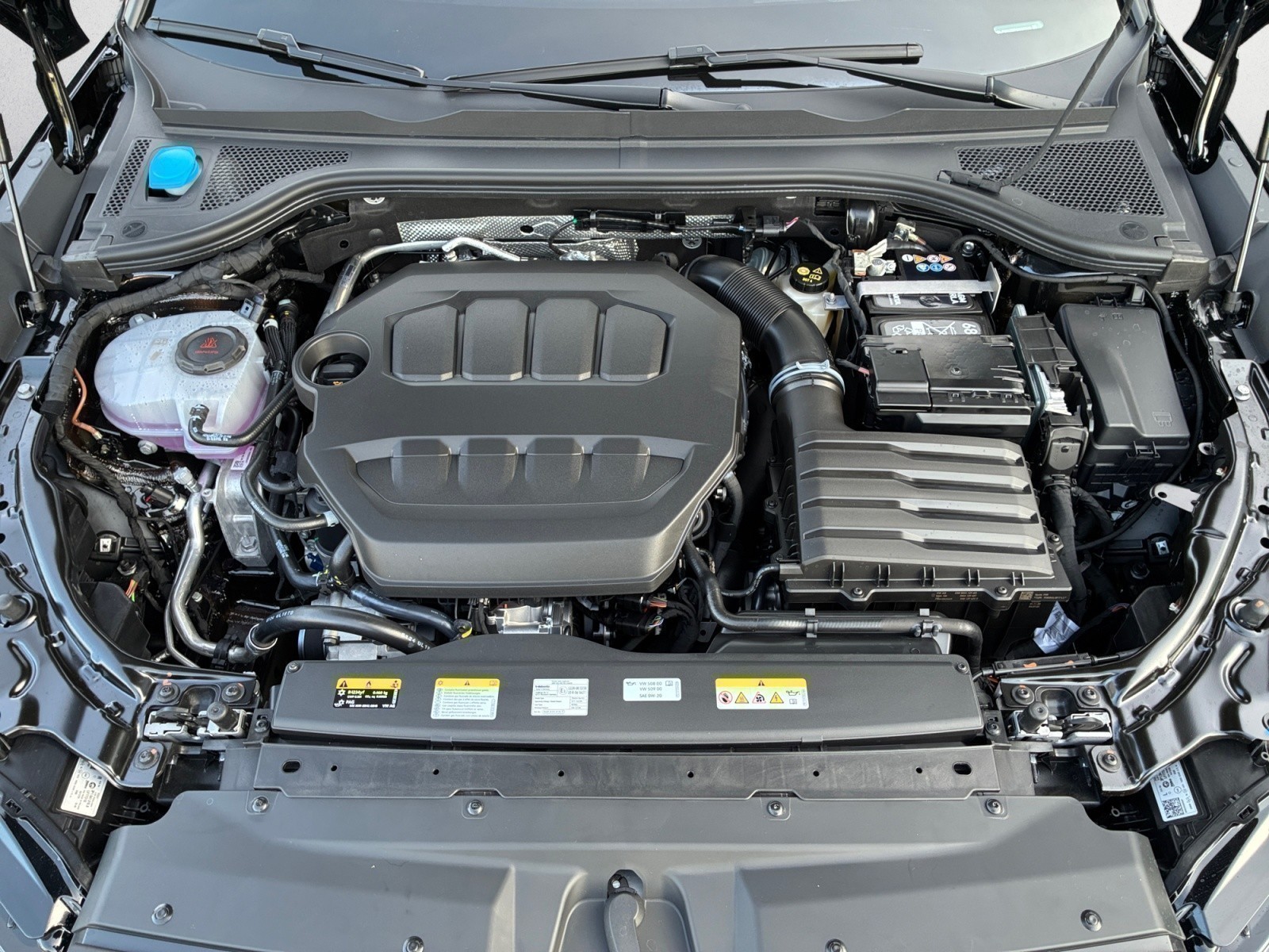 Skoda - Superb Combi Sportline 2,0TSI 4x4 Standh. Pano