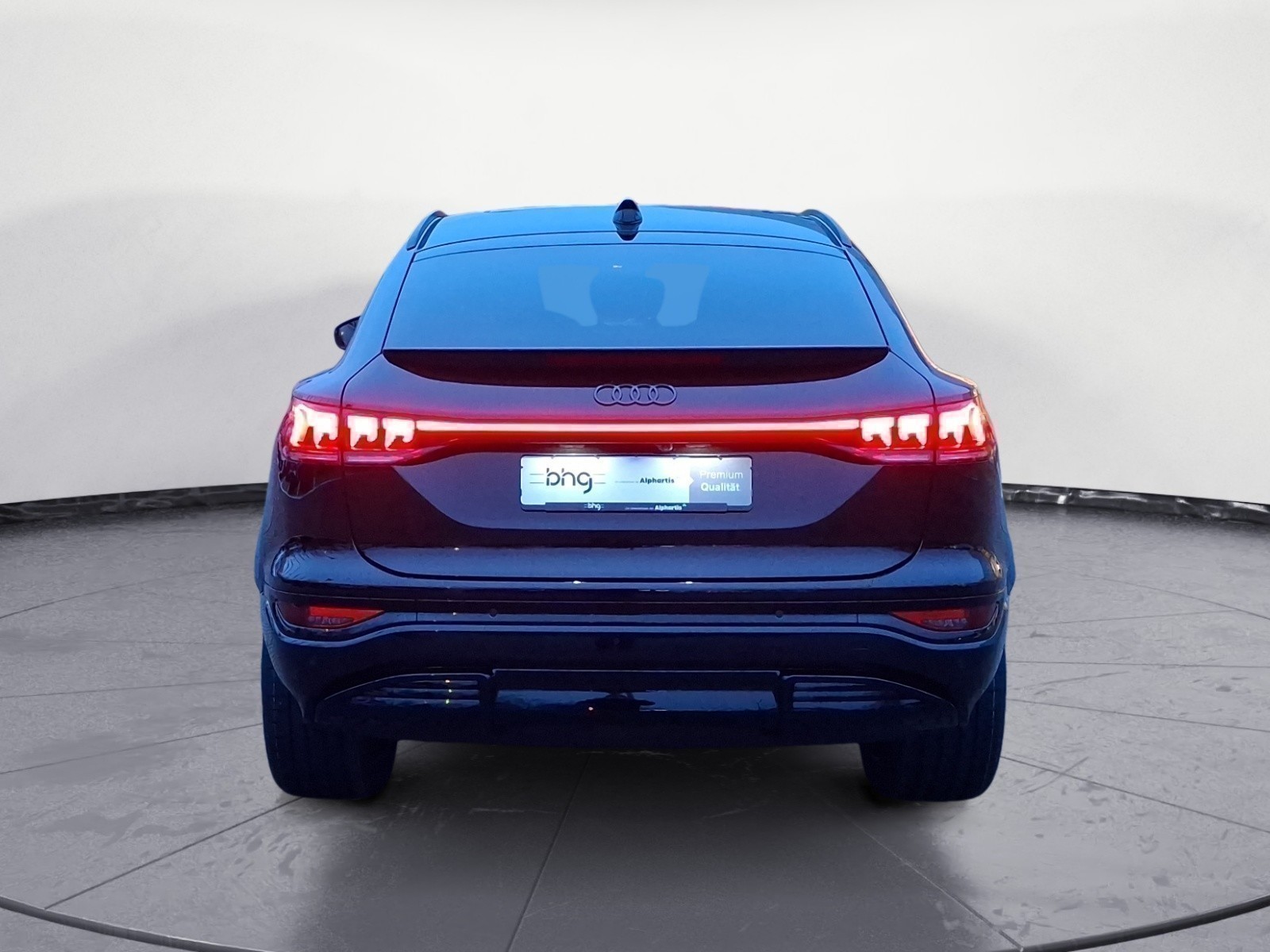 Audi - Q6 Sportback e-tron performance