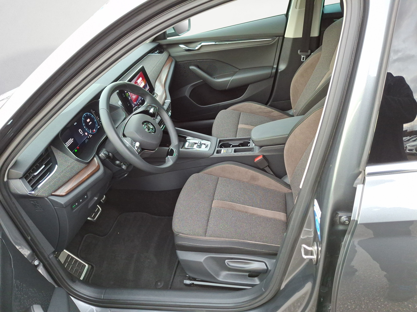 Skoda - Octavia Combi Scout 2.0 TDI DSG 4x4