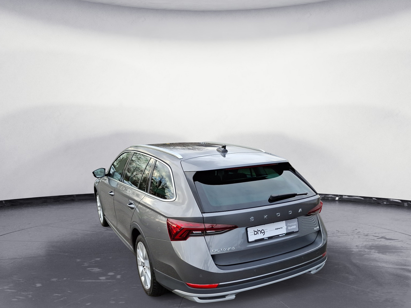 Skoda - Octavia Combi Scout 2.0 TDI DSG 4x4