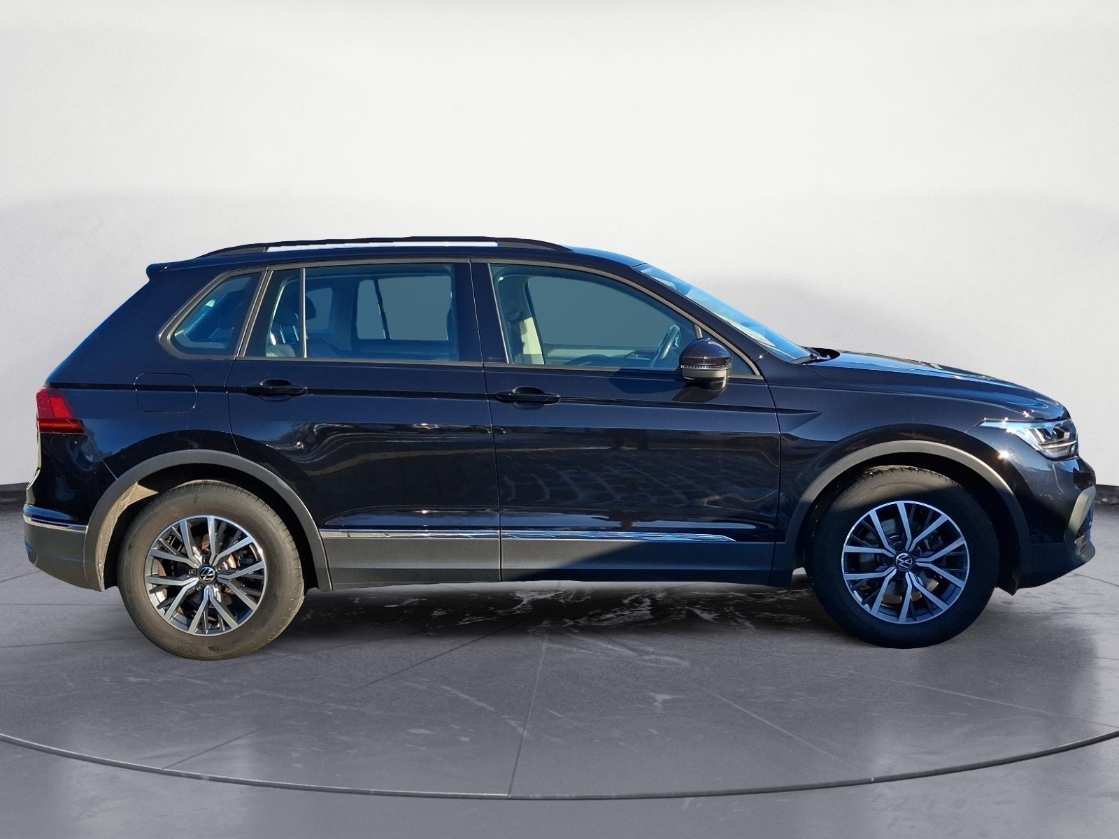 Volkswagen - Tiguan Life 1,5 TSI 6-Gang