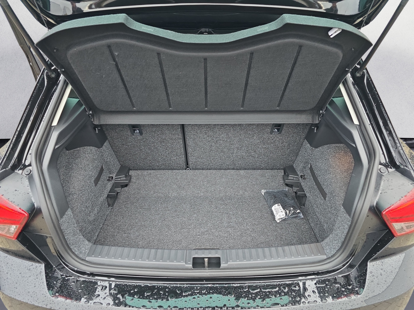 Seat - Ibiza Road Edition 1.0 TSI  6-Gang