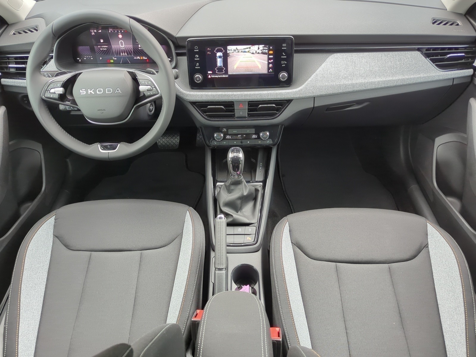 Skoda - Scala Tour 1,0 TSI  7-Gang-DSG