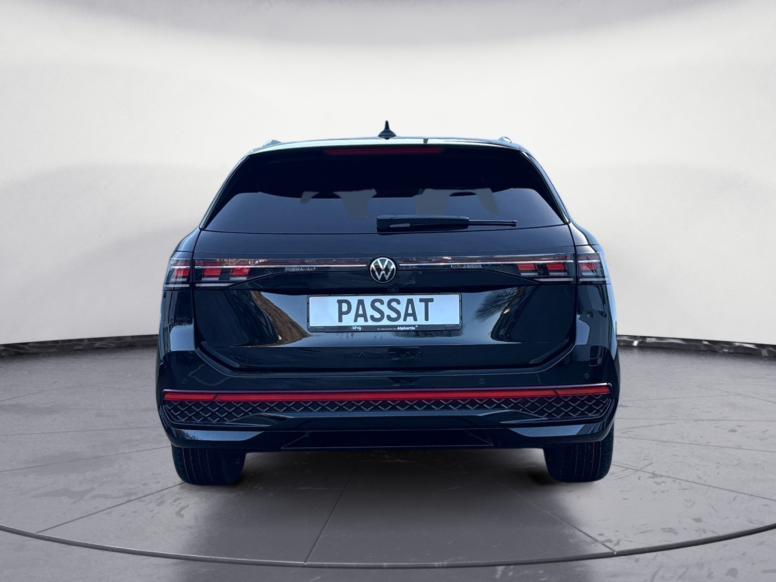 Volkswagen - Passat R-Line 2,0 l TDI SCR  7-Gang-Doppelkupplungsgetriebe DSG