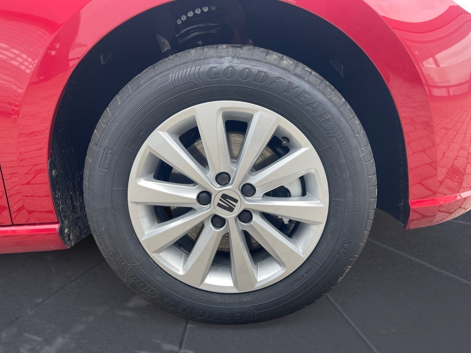 Seat - Ibiza Road Edition 1.0 TSI  7-Gang