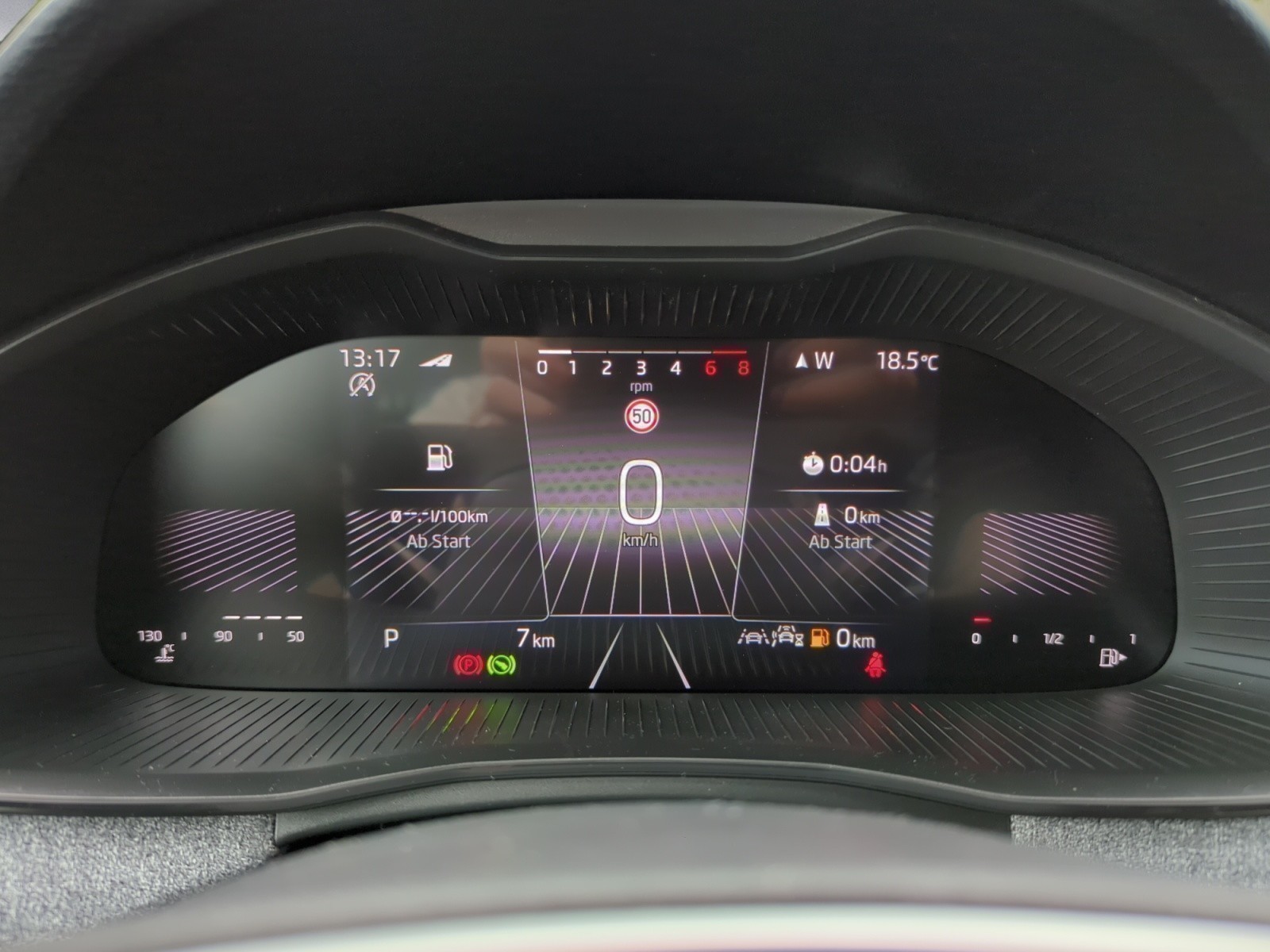 Skoda - Scala Tour 1,0 TSI  7-Gang-DSG