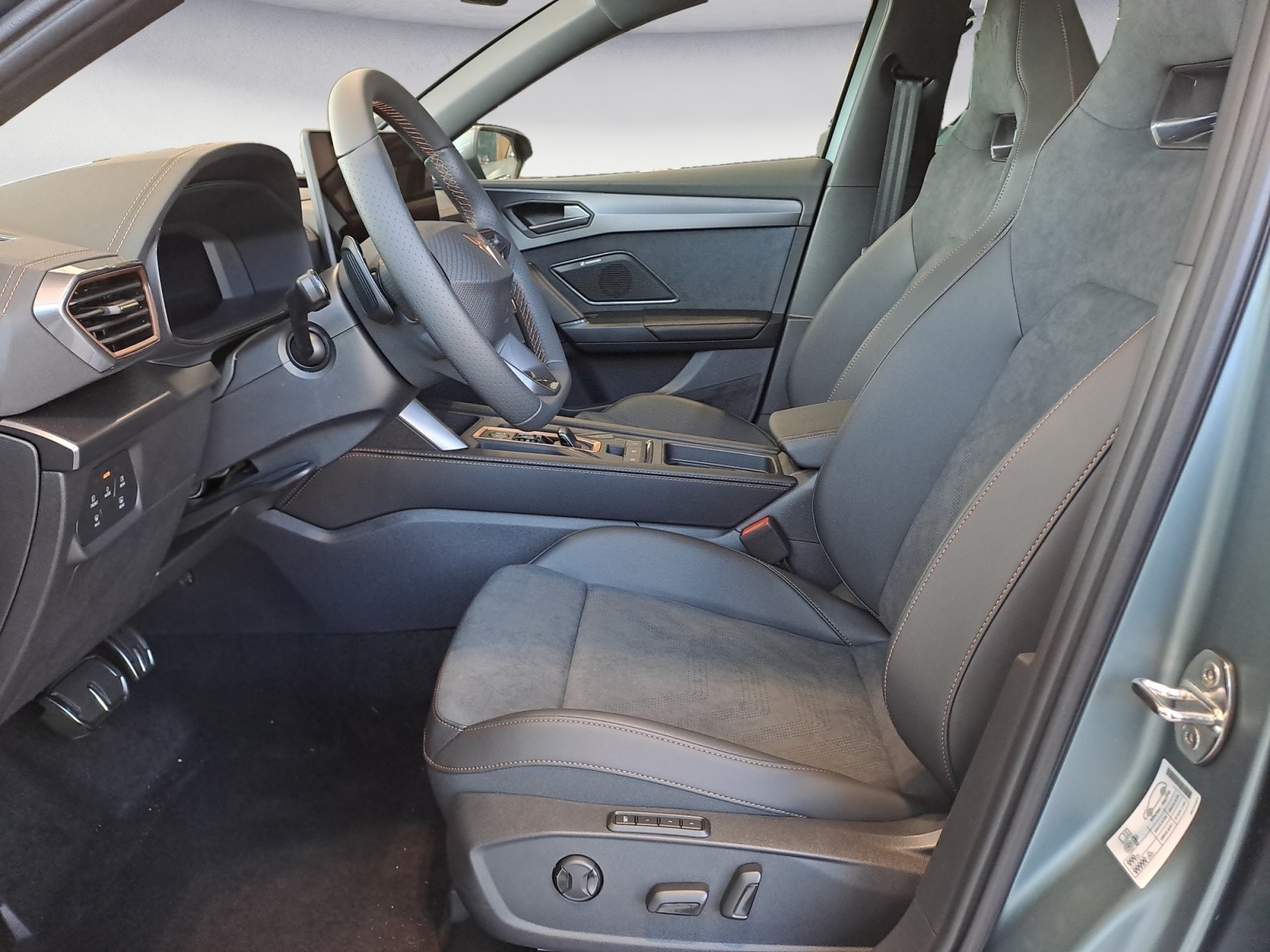 Cupra - Leon Sportstourer VZ 1.5 e-HYBRID  6-Gang-DSG