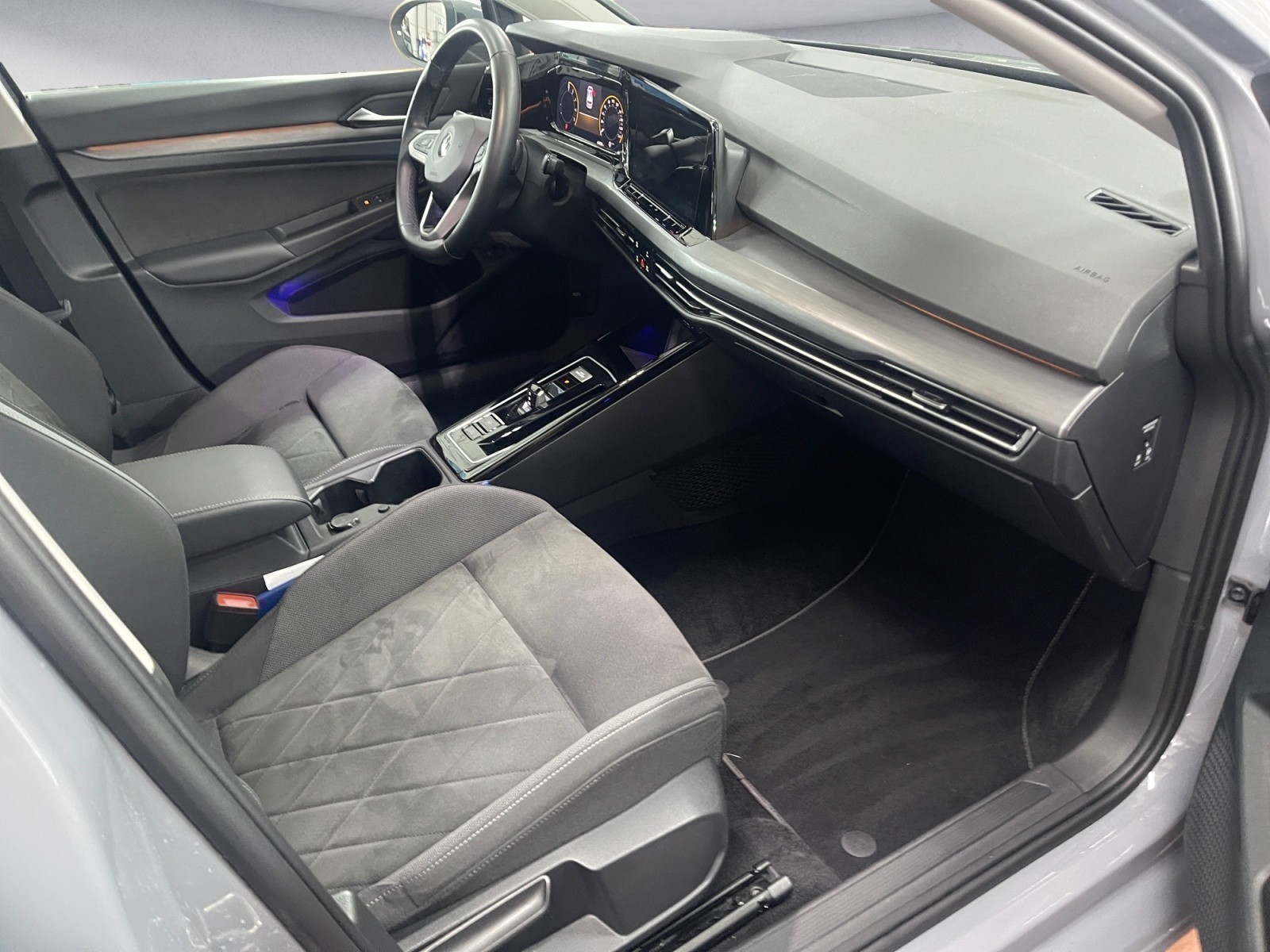 Volkswagen - Golf 1.4 eHybrid OPF DSG Style