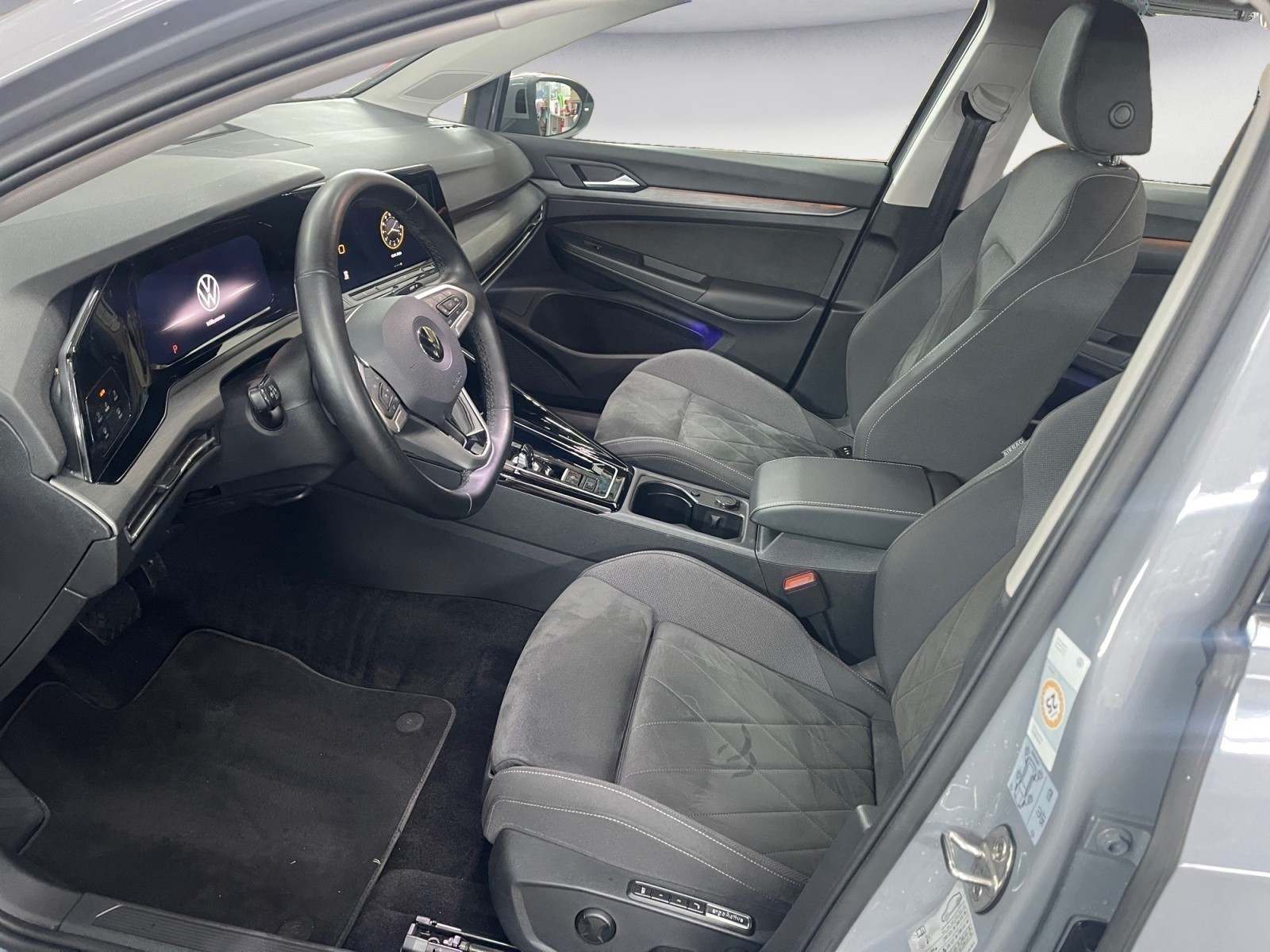 Volkswagen - Golf 1.4 eHybrid OPF DSG Style