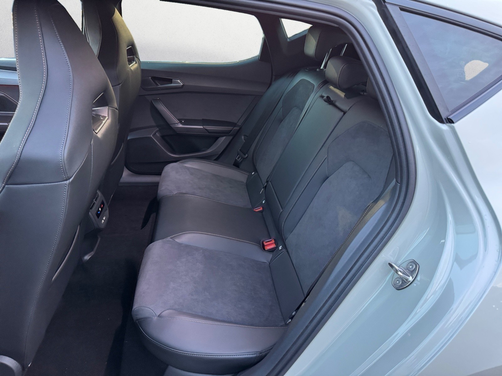 Cupra - Leon VZ 2.0 TSI  7-Gang-DSG