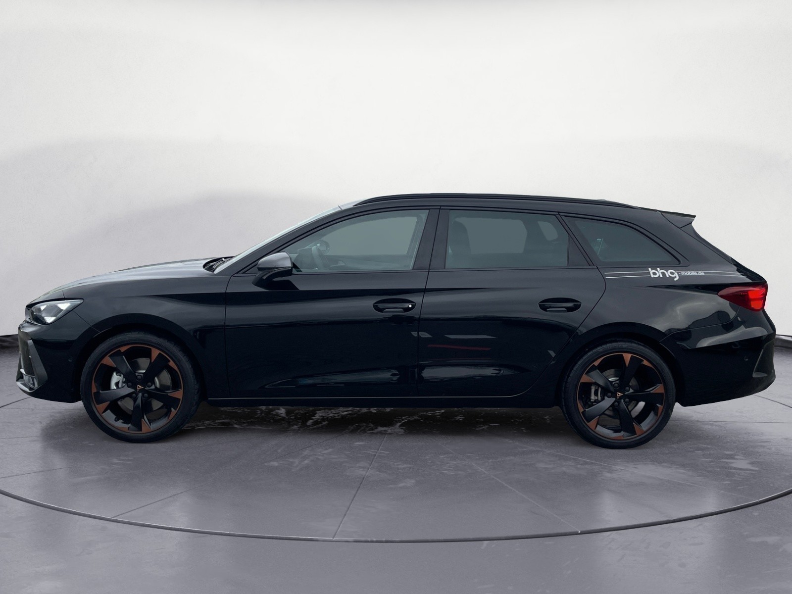 Cupra - Leon Sportstourer 2.0 TSI  7-Gang-DSG 4Drive