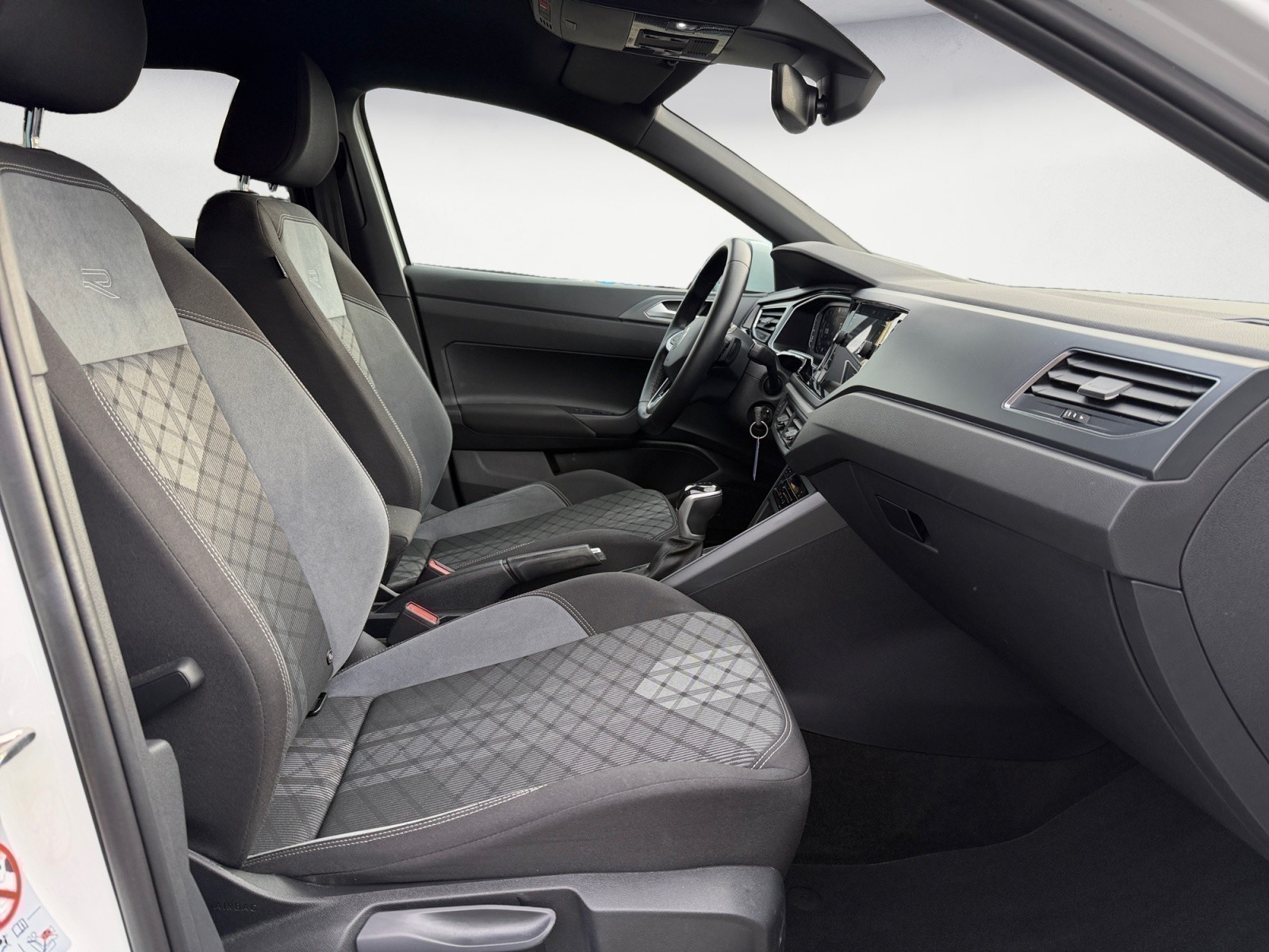 Volkswagen - Taigo 1.0 TSI OPF DSG R-Line