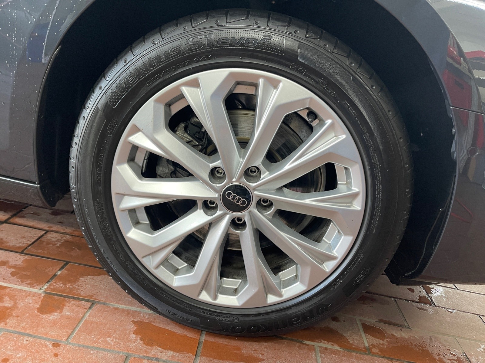 Audi - A4 Avant 30 TDI S-tronic