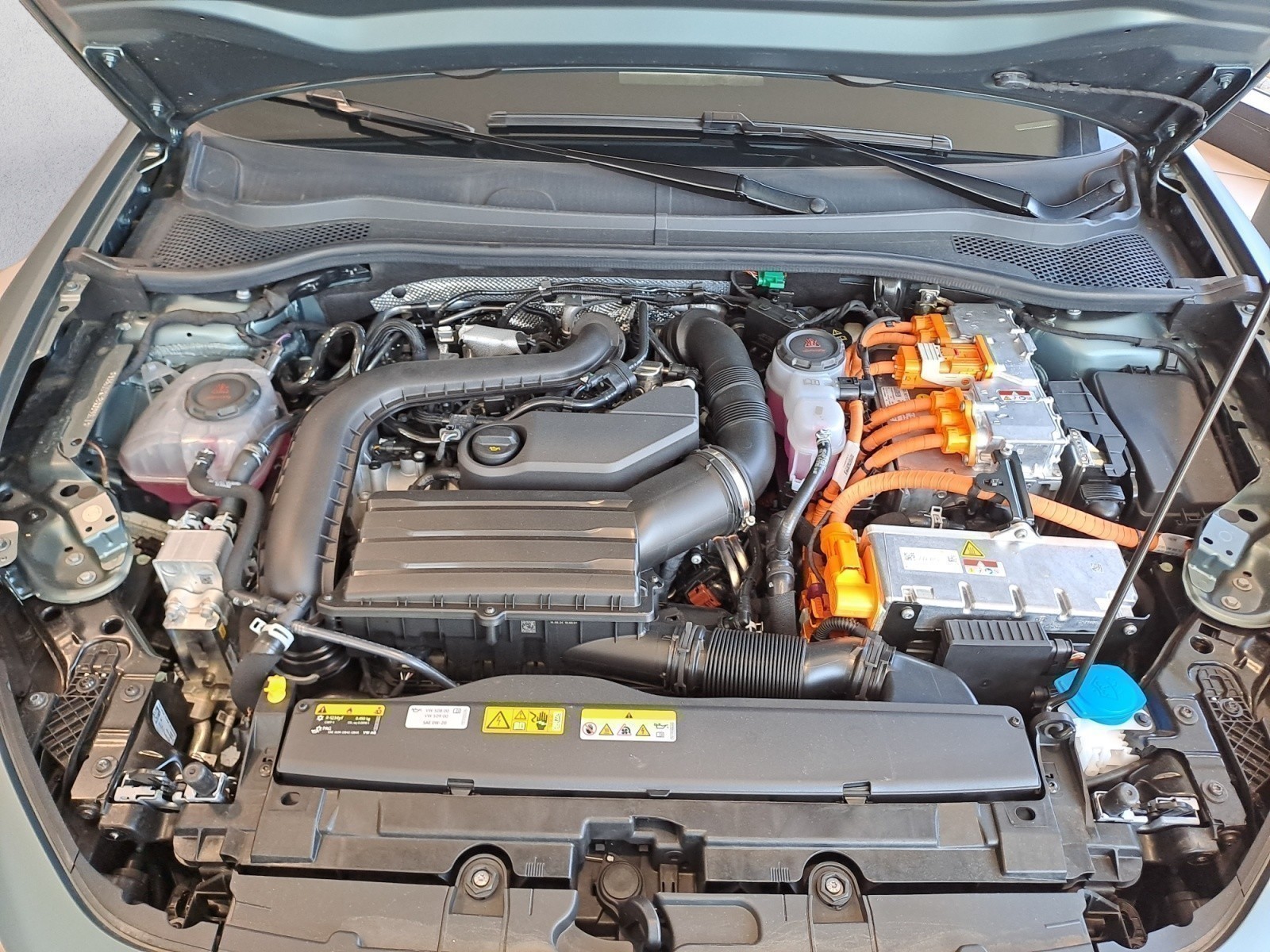 Cupra - Leon Sportstourer VZ 1.5 e-HYBRID  6-Gang-DSG