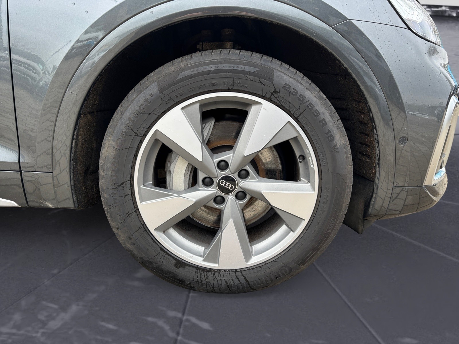 Audi - Q5 S line 55TFSI e quattro S tronic