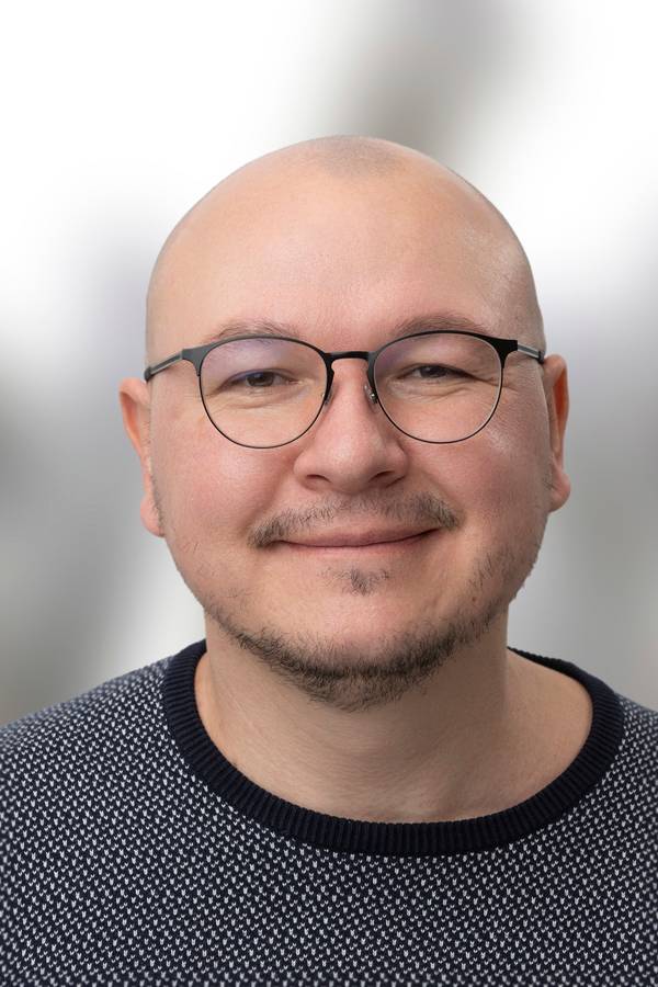 contact_import_imageg6Qv5m