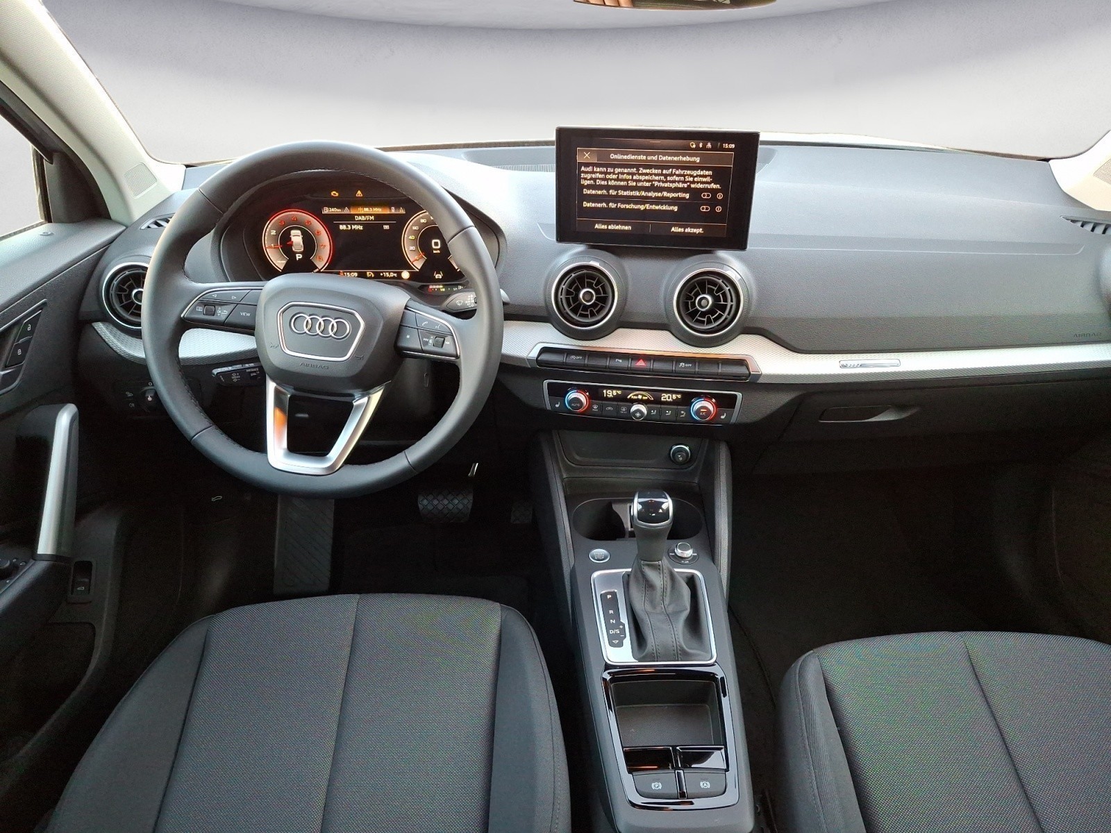 Audi - Q2 advanced 35 TFSI 110(150) kW(PS) S tronic