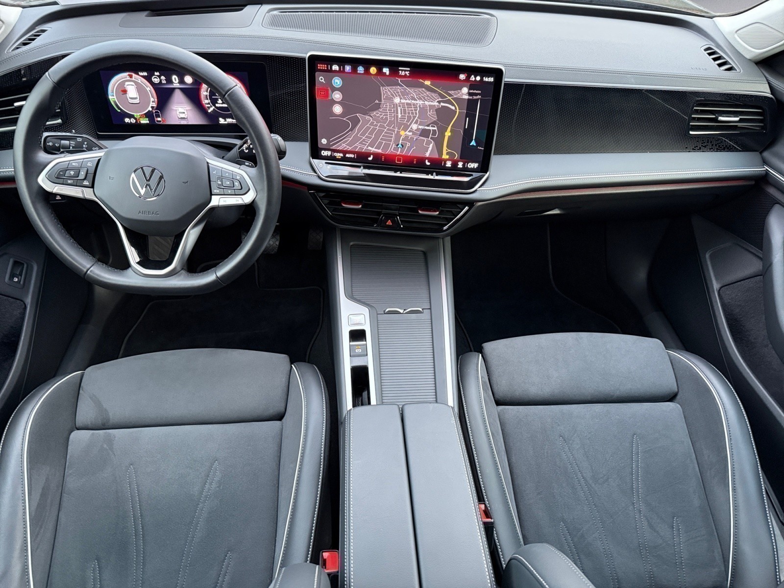 Volkswagen - Passat Business 1,5 l eHybrid OPF