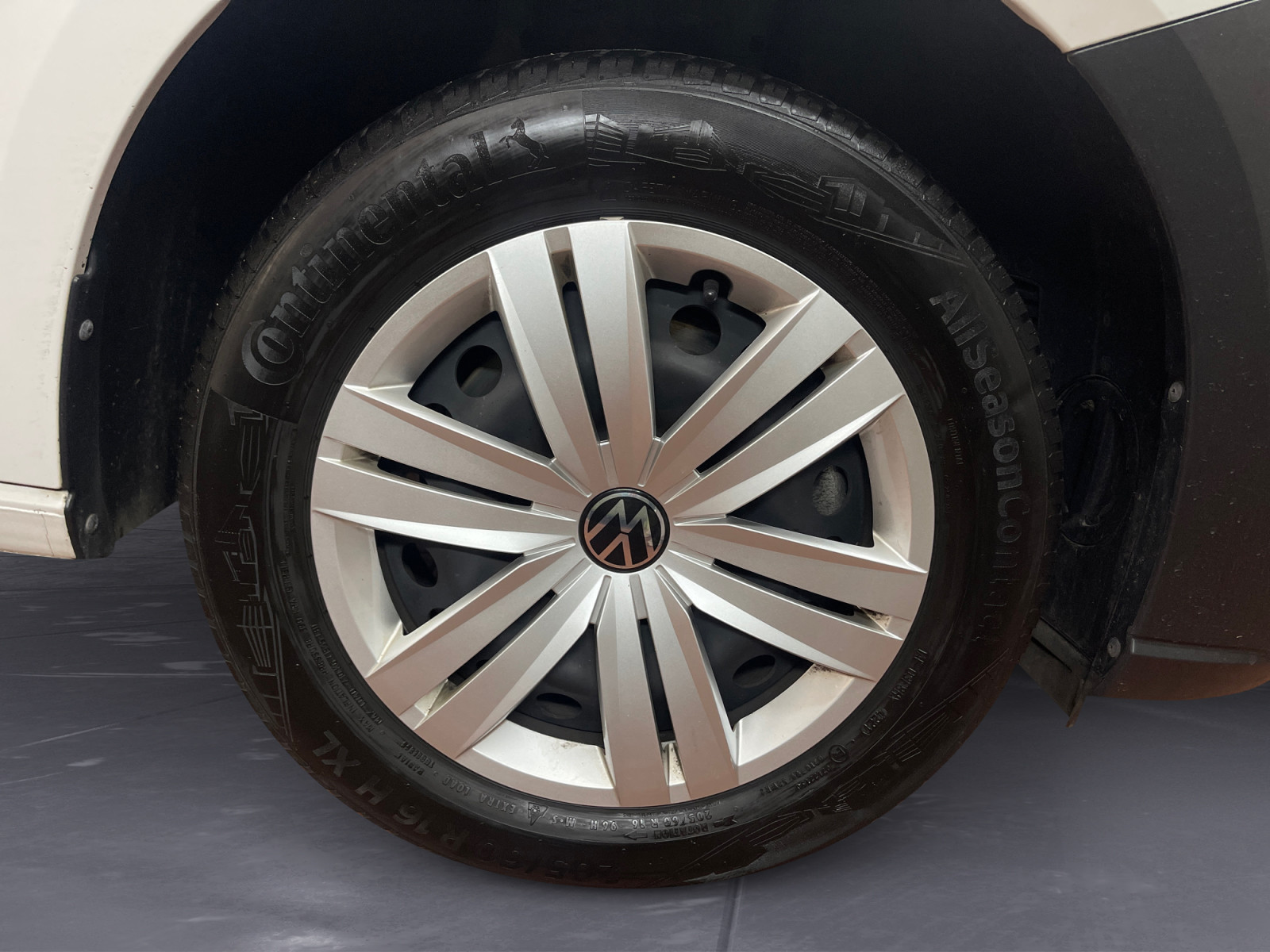 Volkswagen - Caddy Cargo 1,5 TSI Fro 6-Gang