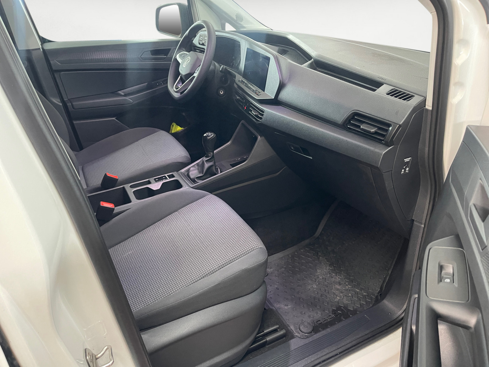 Volkswagen - Caddy Cargo 1,5 TSI Fro 6-Gang